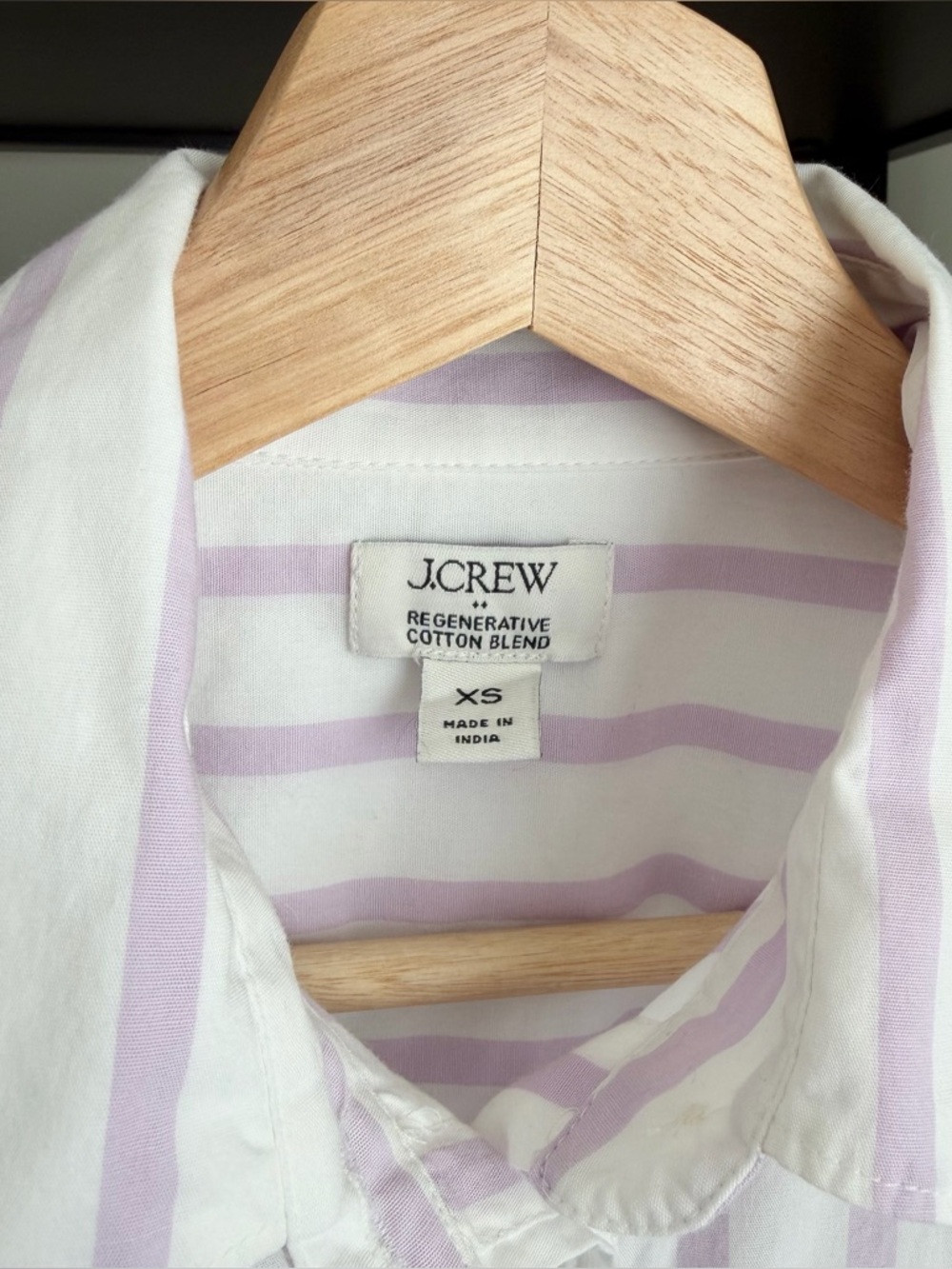 J. Crew Lightweight Striped Button Up Shirt in Signature Fit - Picture 4 of 4